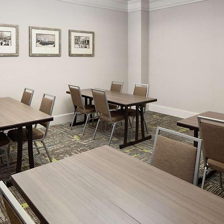 Hampton Inn Louisville Downtown Dış mekan fotoğraf