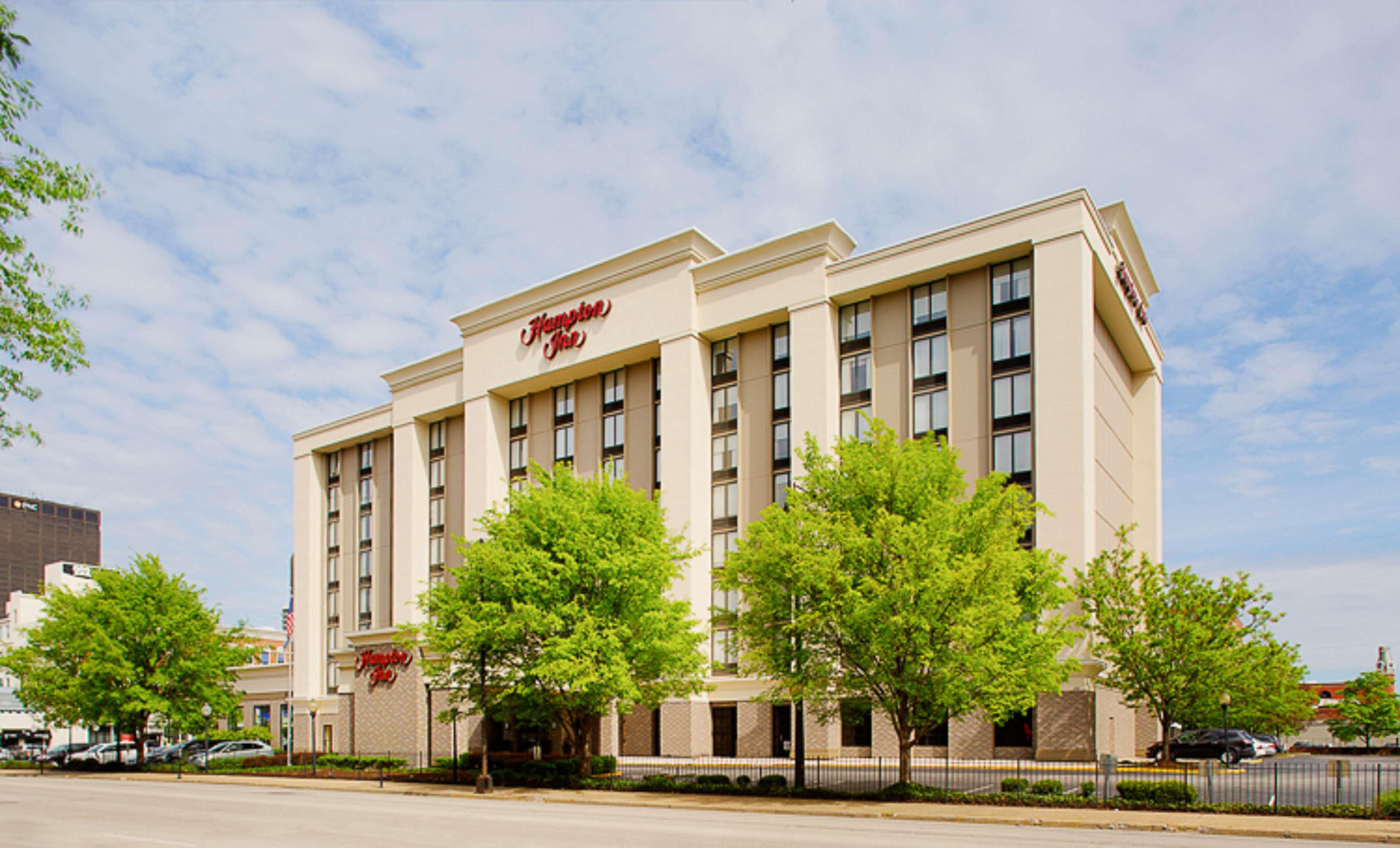 Hampton Inn Louisville Downtown Dış mekan fotoğraf