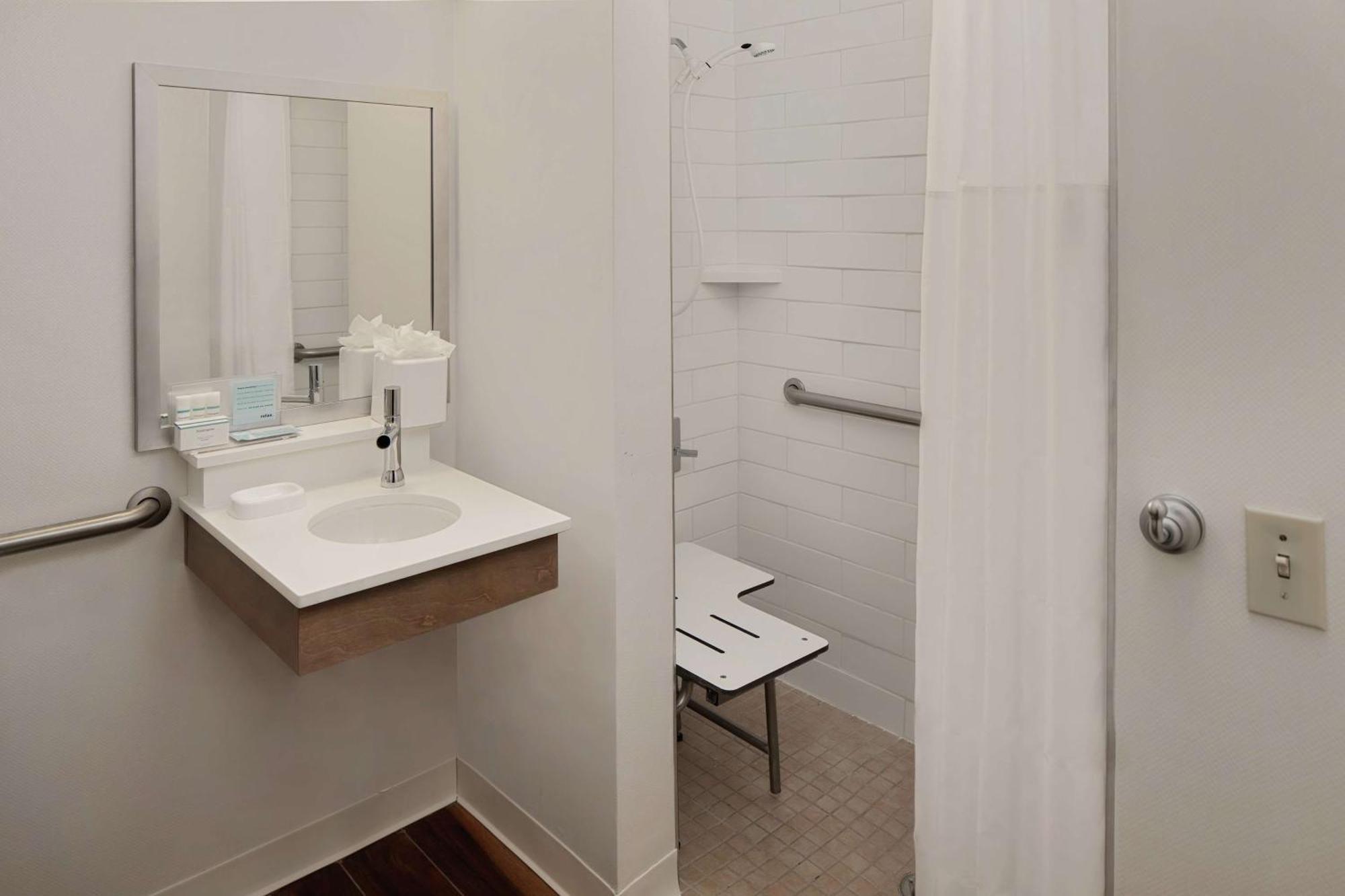 Hampton Inn Louisville Downtown Dış mekan fotoğraf