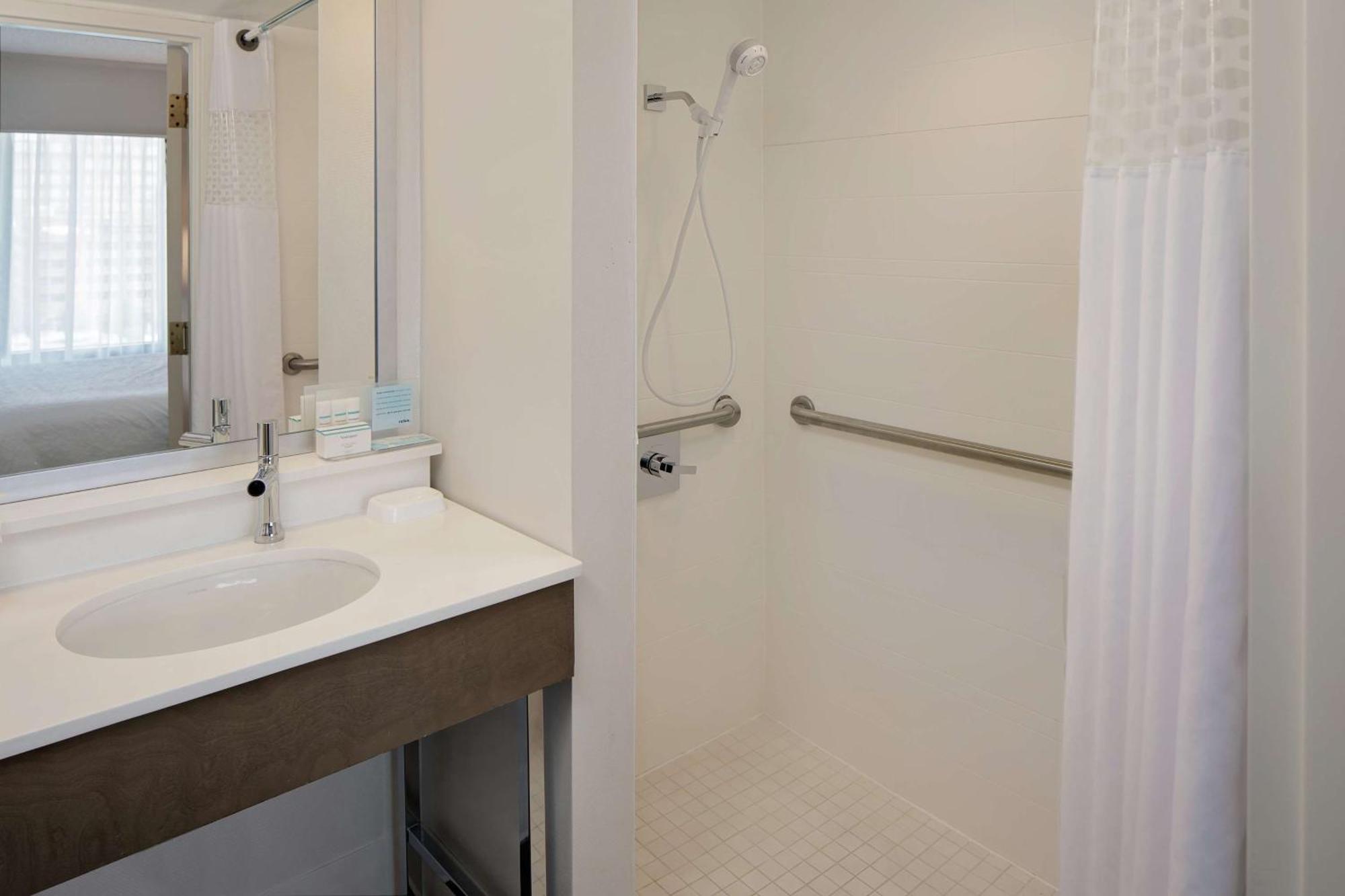Hampton Inn Louisville Downtown Dış mekan fotoğraf