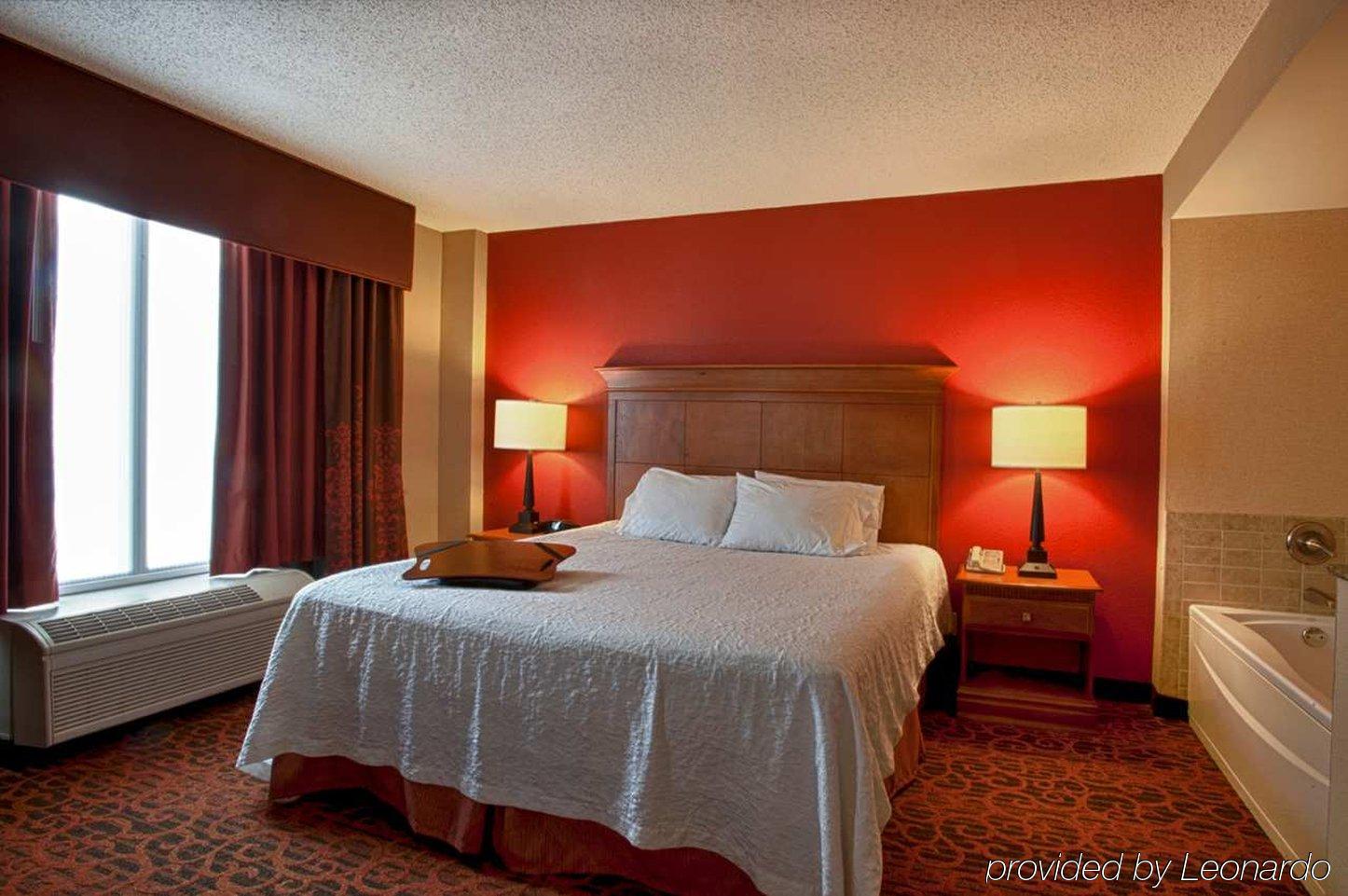 Hampton Inn Louisville Downtown Oda fotoğraf