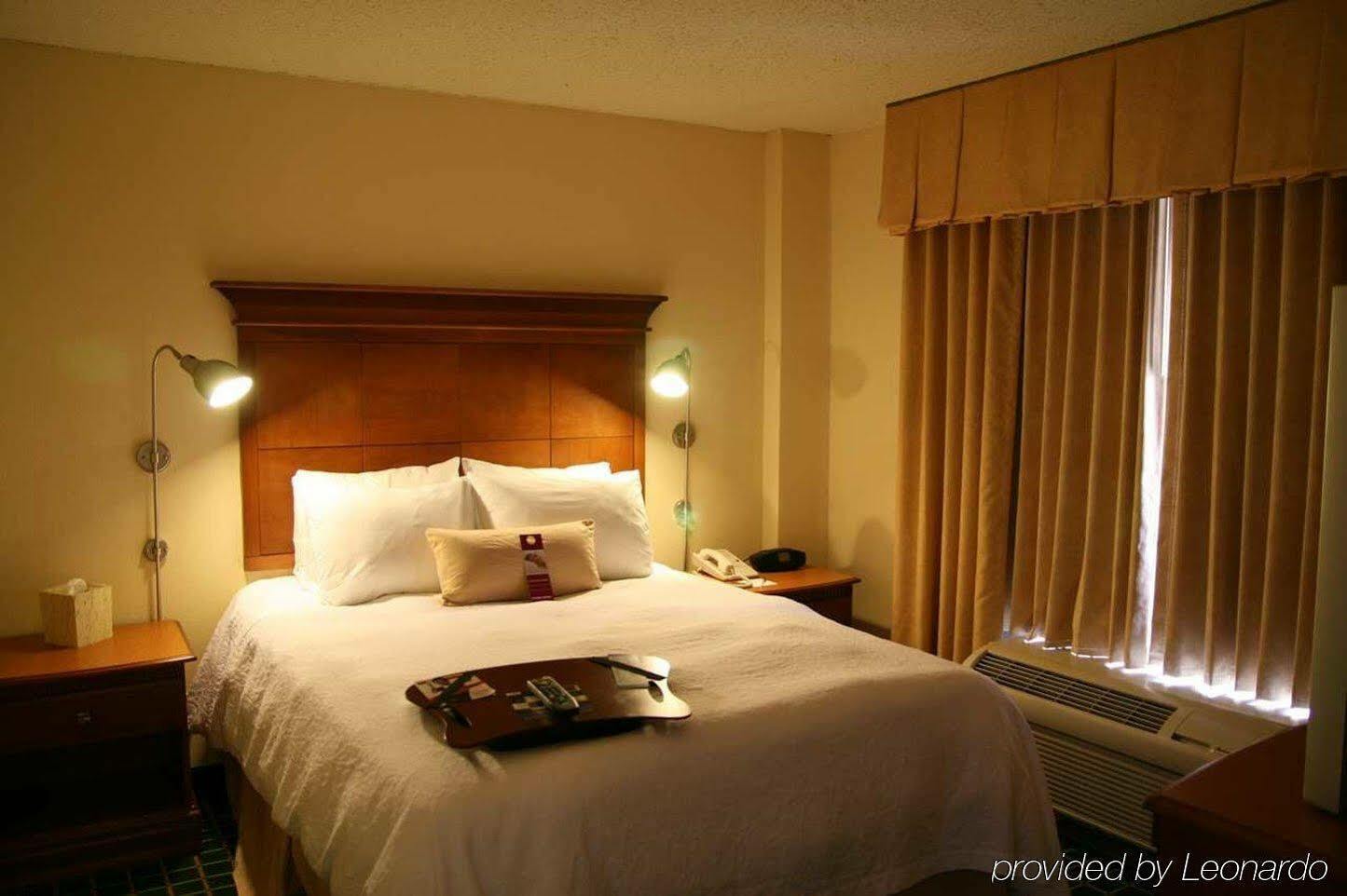 Hampton Inn Louisville Downtown Dış mekan fotoğraf
